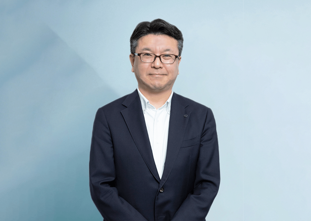 インタビューを受ける清水雅人様